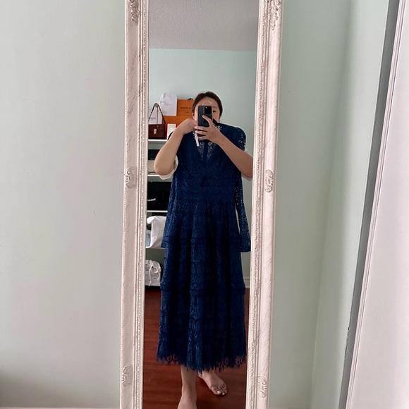 Dress - Picture 1 of 5